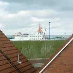 Fischerhaus Am Hafen 酒店 纽哈灵吉塞尔